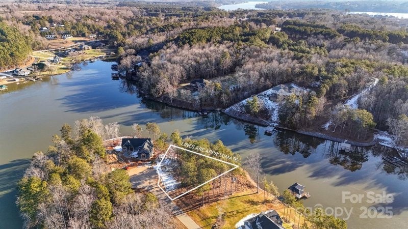 Property image 5 at 5759 Lake Pointe Drive, Granite Falls, NC 28630