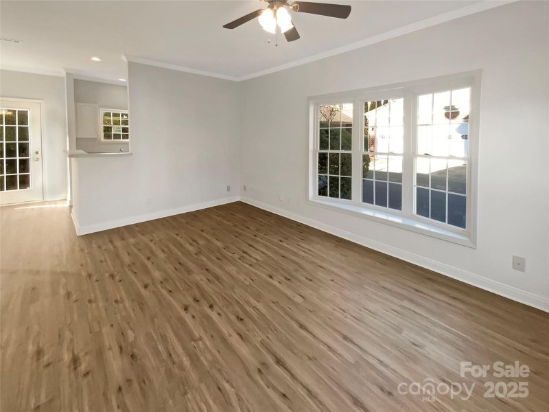 Property image 3 at 7006 Elm Hill Court, Charlotte, NC 28217