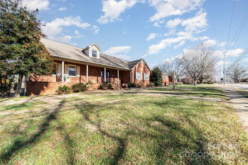 Property image 2 at 107 E Boyd Street, Maiden, NC 28650