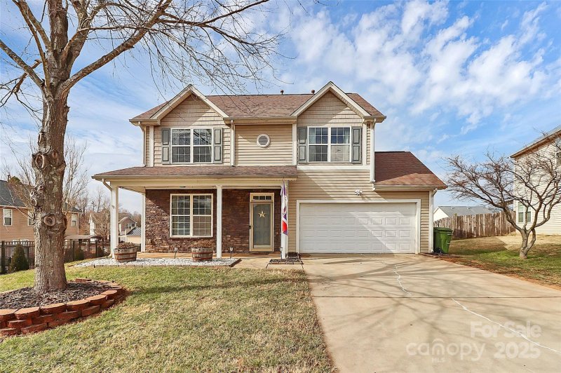 909 Murphy Court
