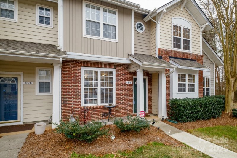 Property image 4 at 8214 Chaceview Court, Charlotte, NC 28269