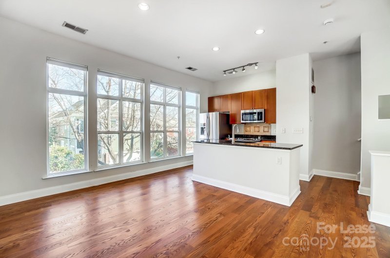 Property image 4 at 926 Garden District Drive, Charlotte, NC 28202