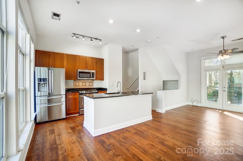 Property image 5 at 926 Garden District Drive, Charlotte, NC 28202