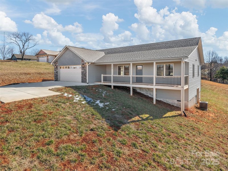 Property image 2 at 772 Morlin Acres Drive, Marshall, NC 28753