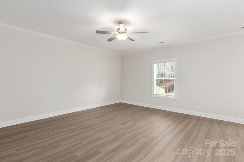 Property image 4 of 170 Wembury Lane in Colonial Crossing, Troutman, NC 28166