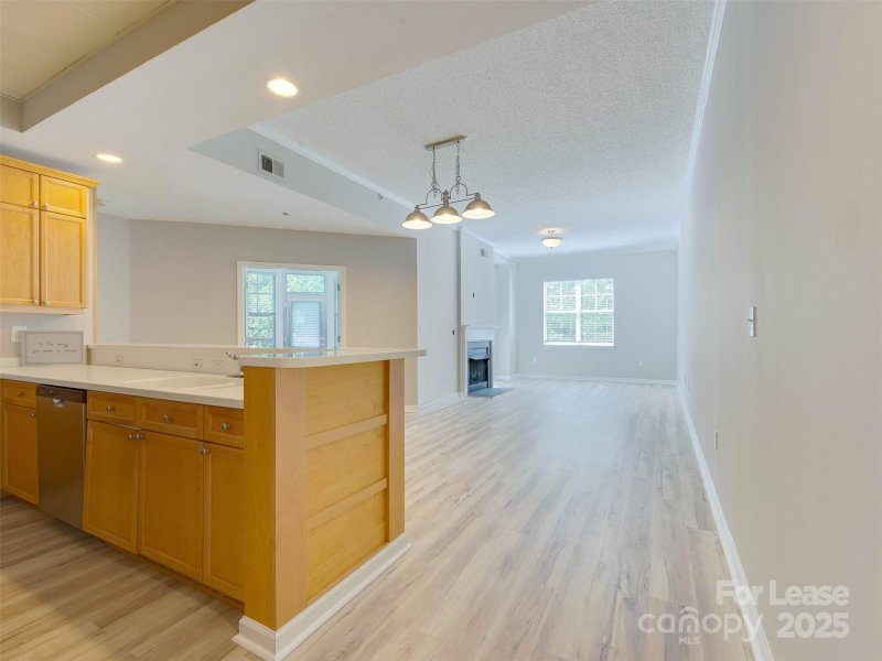 Property image 4 at 405 W 7th Street, Charlotte, NC 28202