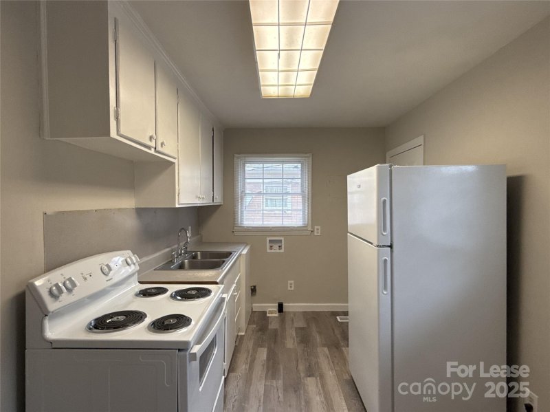 Property image 4 at 835 Interurban Avenue, Charlotte, NC 28208