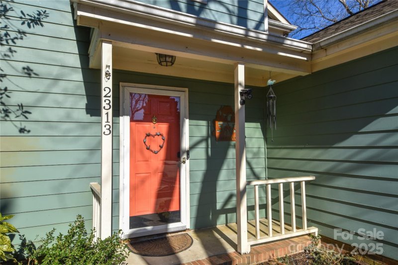 Property image 2 at 2313 Linda Lou Court, Charlotte, NC 28213