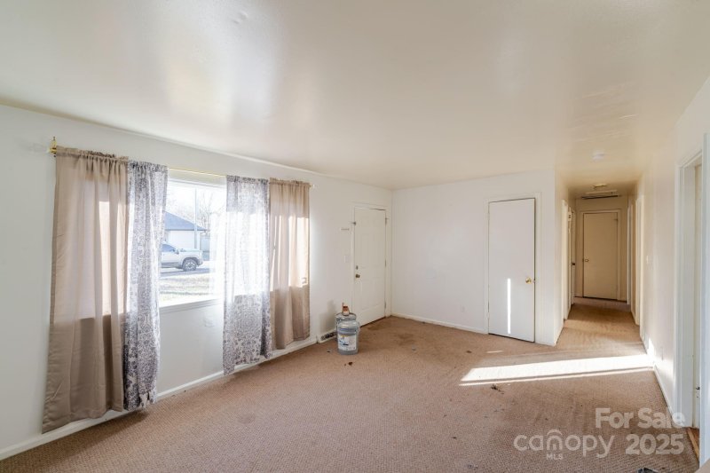 Property image 3 at 10006 Feldbank Drive, Charlotte, NC 28216