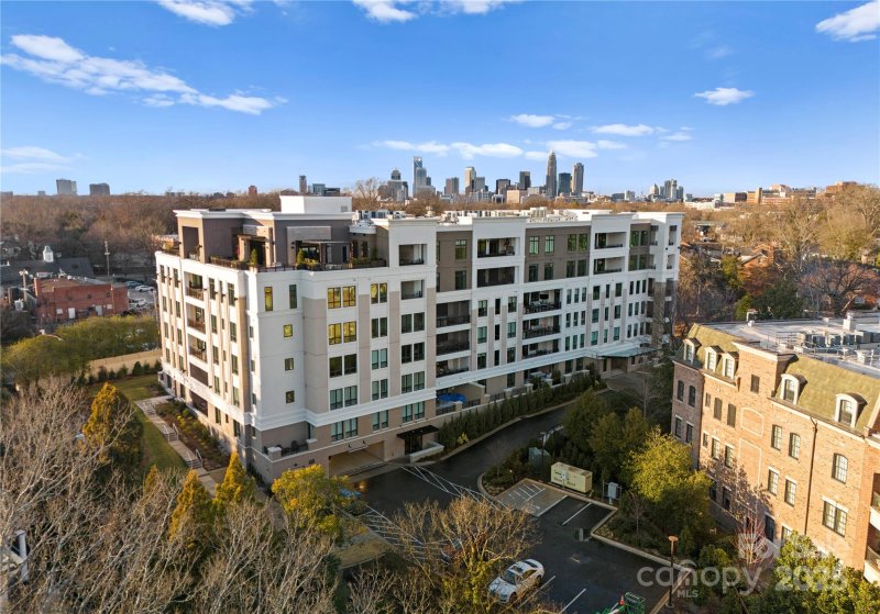 Property image 2 at 130 Cherokee Road, Charlotte, NC 28207