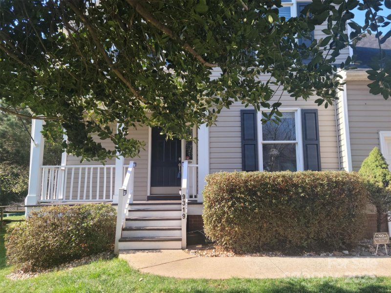 Property image 2 at 9319 Pebble Creek Way, Charlotte, NC 28269