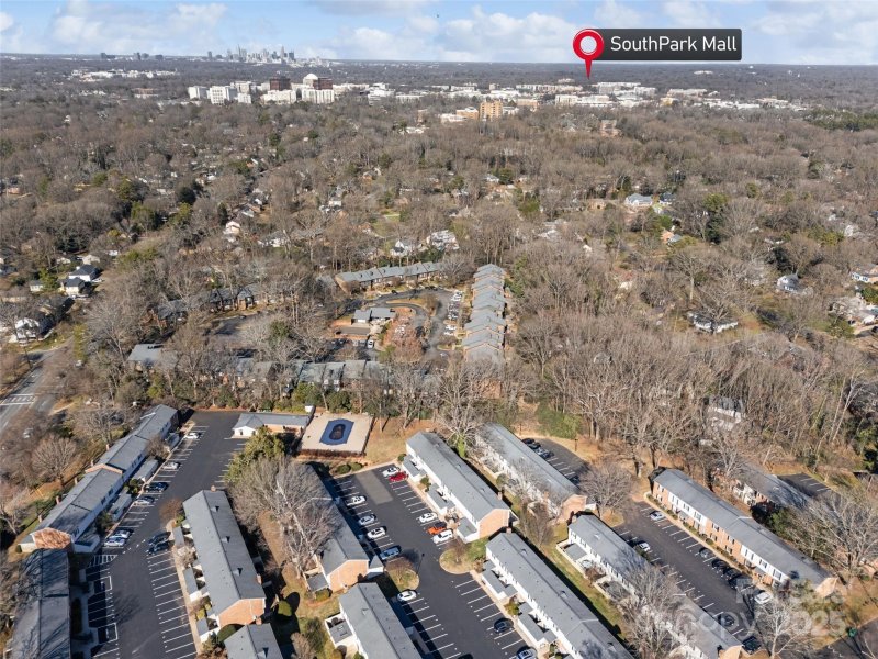 Property image 3 at 5915 Quail Hollow Road, Charlotte, NC 28210