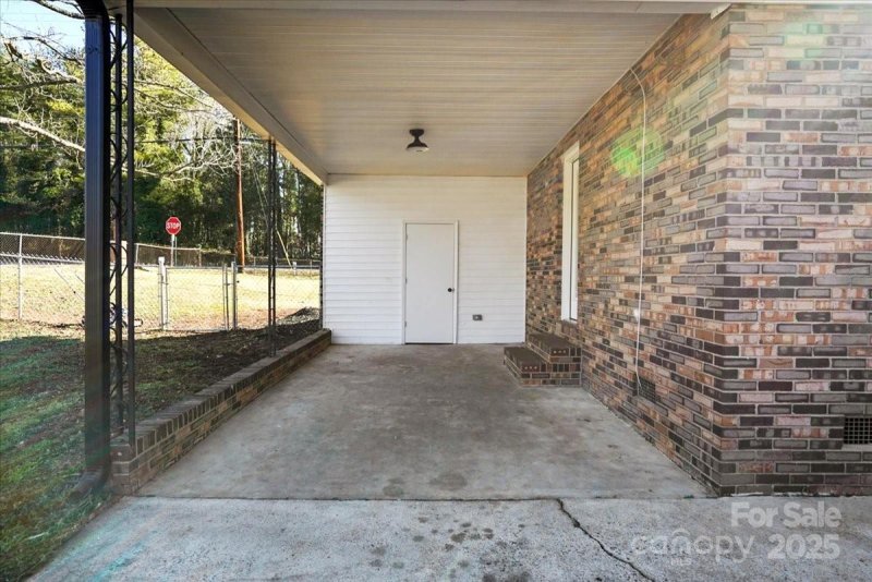 Property image 3 at 4804 Chapel Grove Road, Gastonia, NC 28052