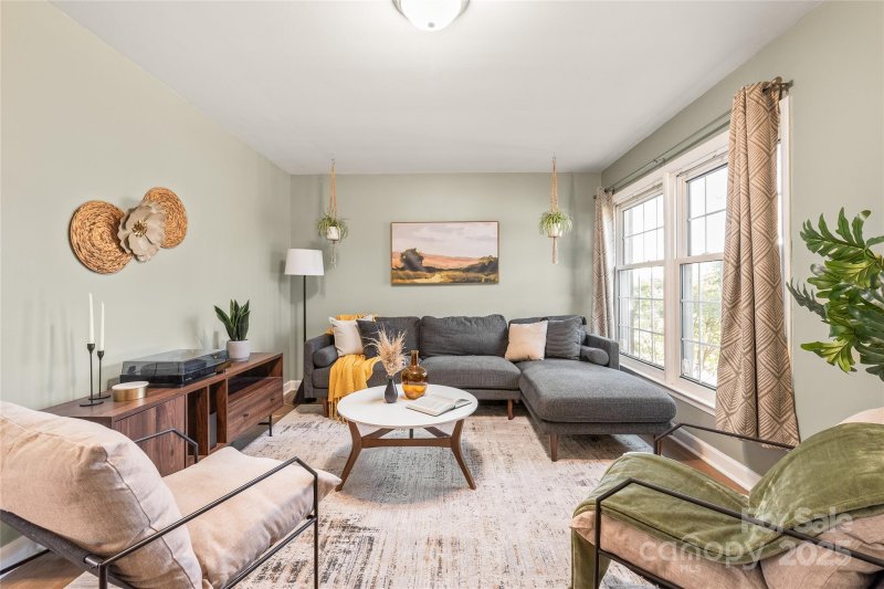 Property image 3 at 941 Squirrel Hill Road, Charlotte, NC 28213