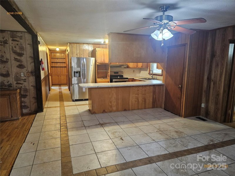 Property image 2 at 2518 Cove Creek Drive, Gastonia, NC 28056