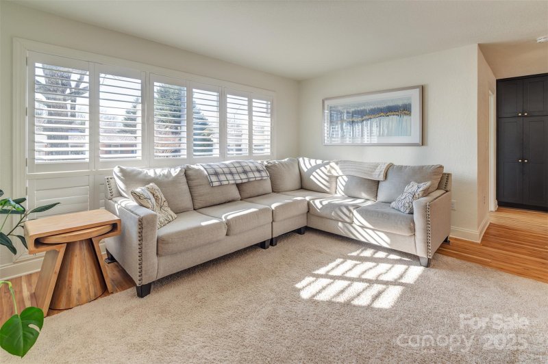 Property image 5 at 12 Ballantree Drive, Asheville, NC 28803