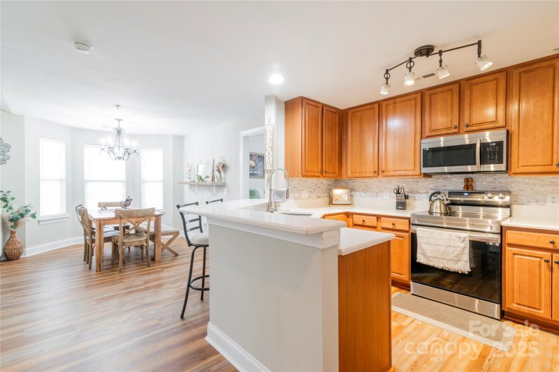 Property image 3 at 6416 Park Pond Drive, Charlotte, NC 28262