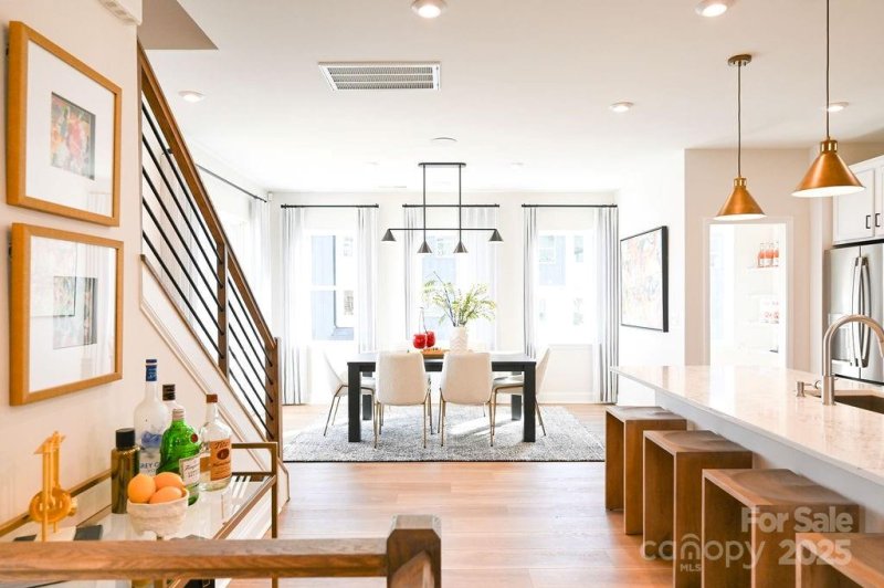 8052 Cedarsmith Court