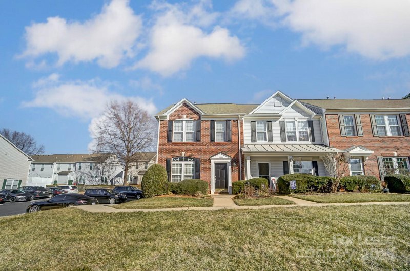 Property image 2 at 5342 Jocelyn Lane, Charlotte, NC 28269