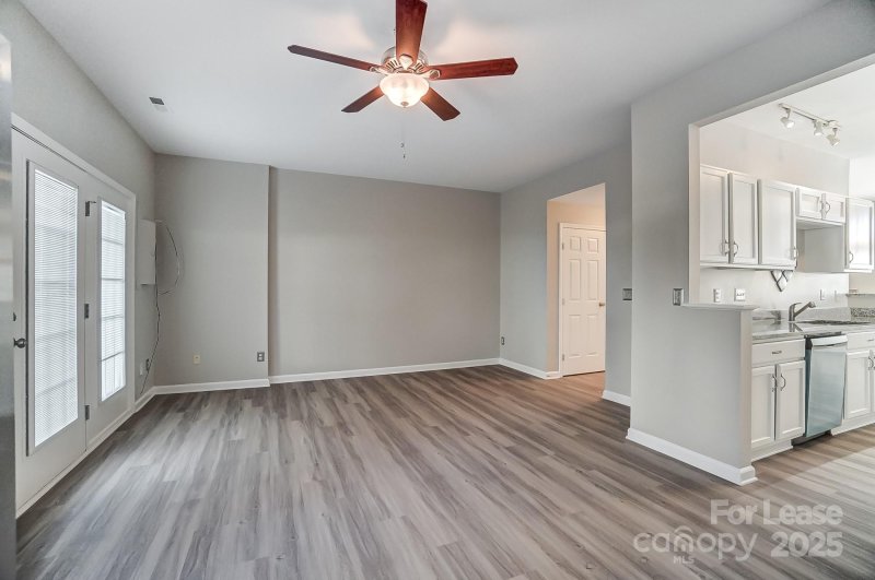 Property image 5 at 5342 Jocelyn Lane, Charlotte, NC 28269