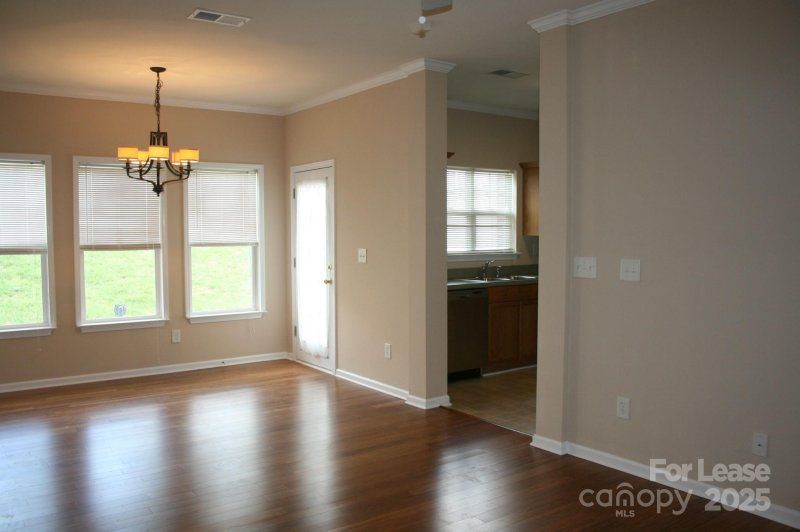 Property image 2 at 5521 Santeelah Court, Charlotte, NC 28217