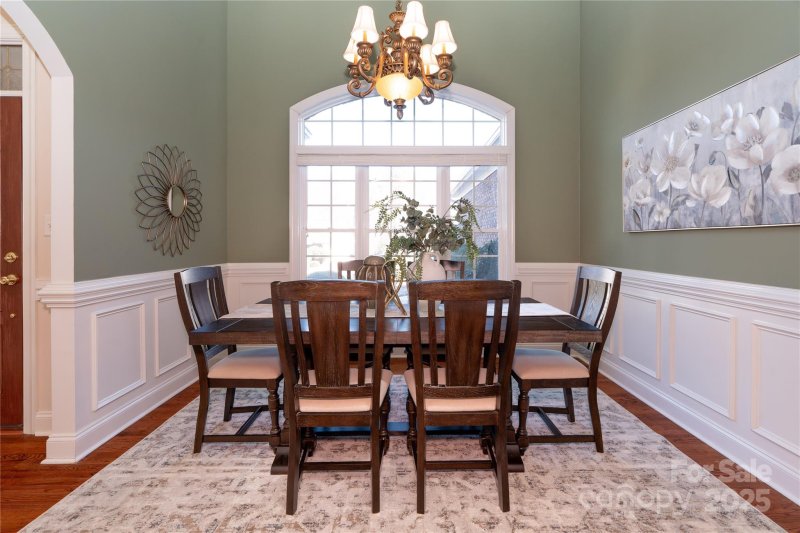 Property image 4 at 909 Tiffany Lane, Lowell, NC 28098