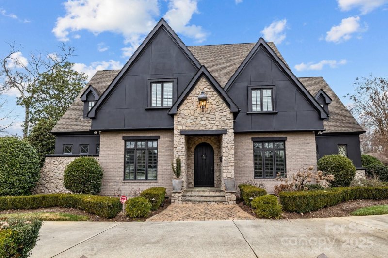 Property image 2 at 2130 Ferncliff Road, Charlotte, NC 28211