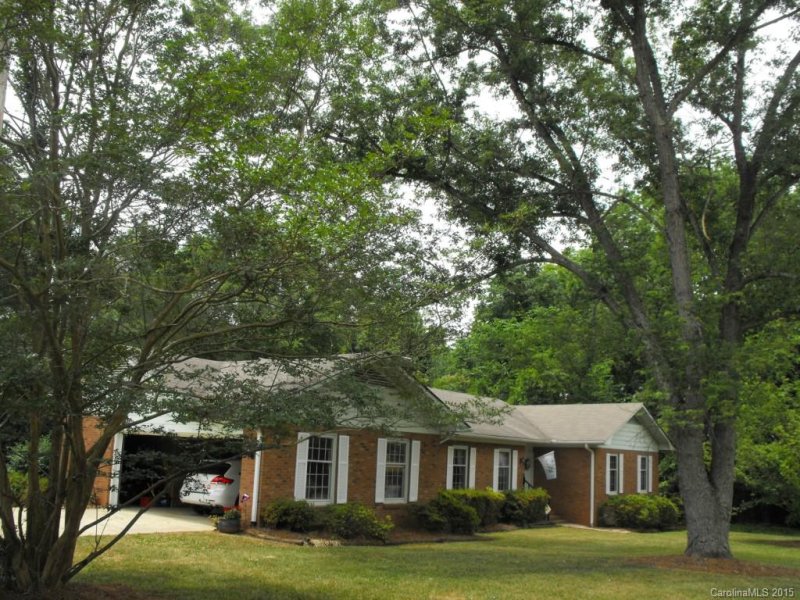 Property image 2 at 203 Odell Street, Kannapolis, NC 28083