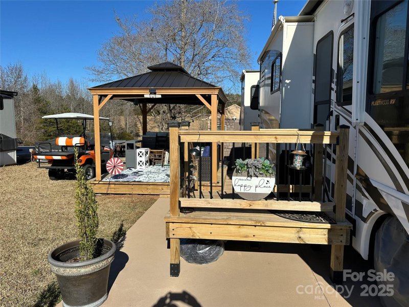 Property image 5 at 144 Putt Putt Lane, New London, NC 28127