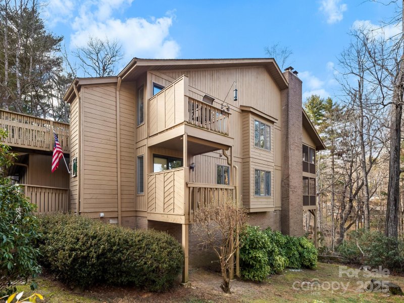 Property image 4 at 401 N Scarlet Oak Lane, Hendersonville, NC 28791