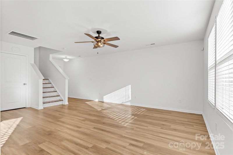 Property image 4 at 3220 Capitol Drive, Charlotte, NC 28208