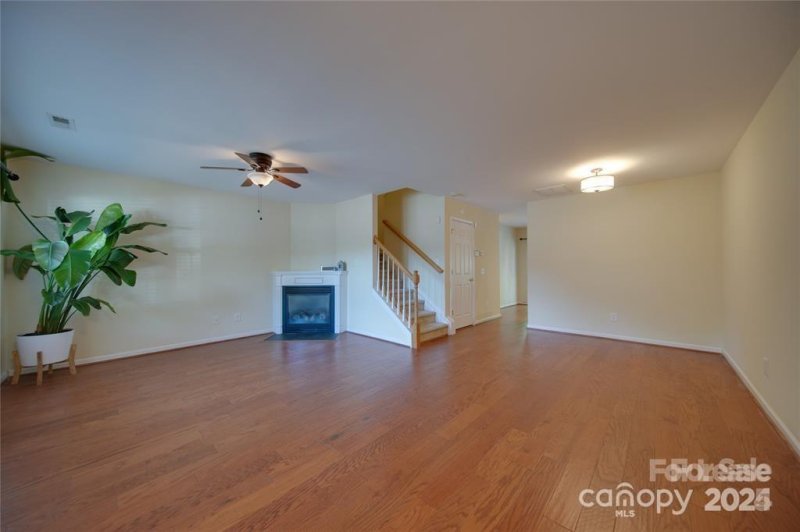 Property image 3 at 10122 Ballyclare Court, Charlotte, NC 28213