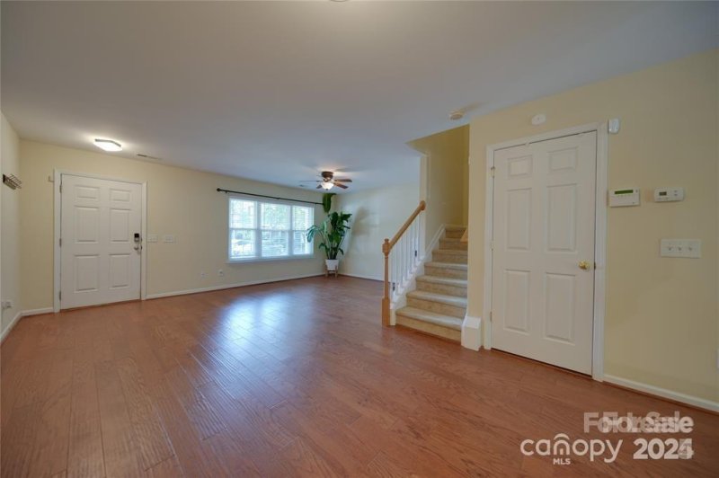 Property image 5 at 10122 Ballyclare Court, Charlotte, NC 28213