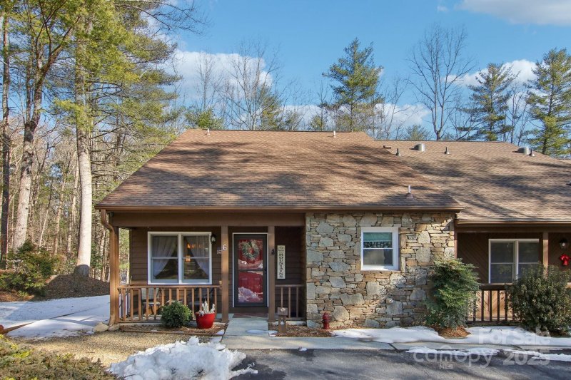 Pencross Estates, Etowah Community