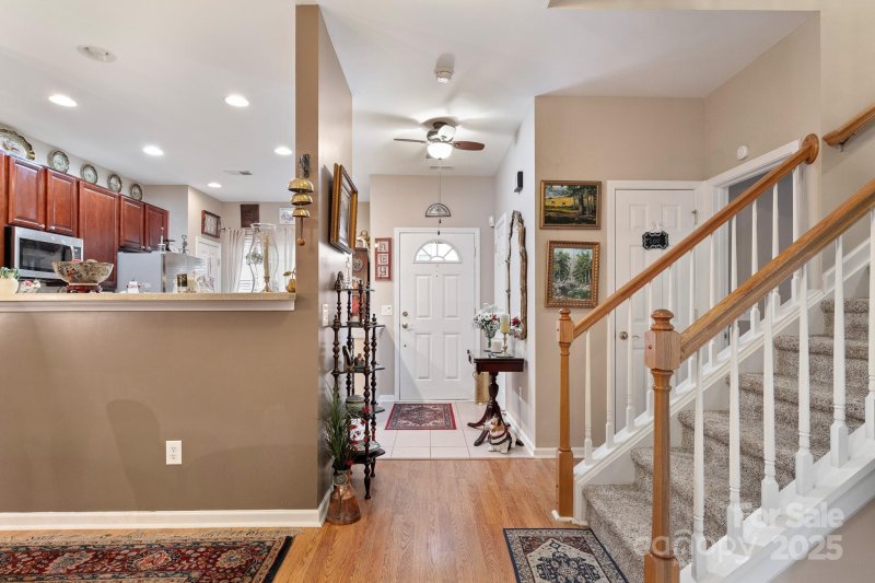 Property image 3 at 10122 Oxford Landing Lane, Charlotte, NC 28270