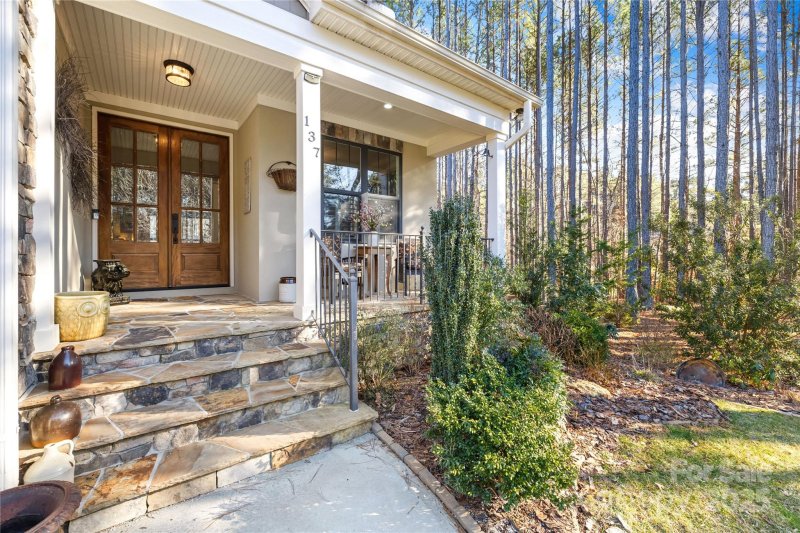 Property image 3 at 137 Deer Run Drive, Troutman, NC 28166
