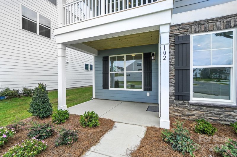 Property image 3 at 102 Ellsworth Road, Mooresville, NC 28115