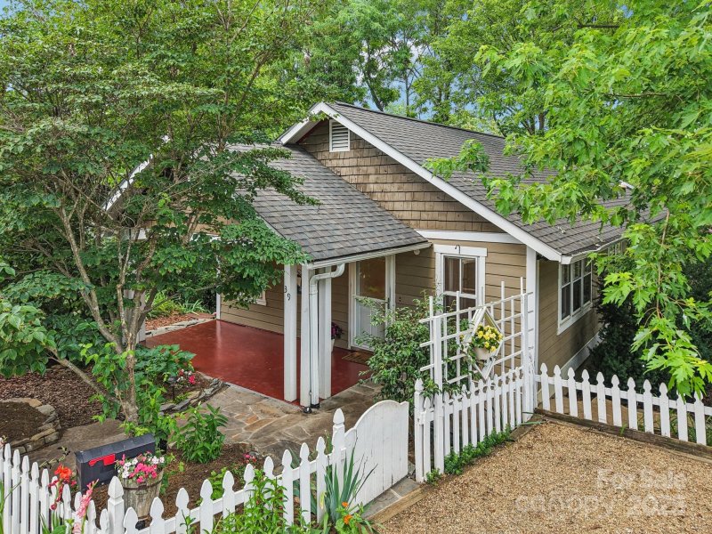 Property image 3 of 39 Short Street in Montford, Asheville, NC 28801