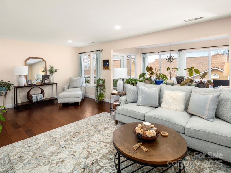 Property image 4 at 1401 Hyde Park Drive, Asheville, NC 28806