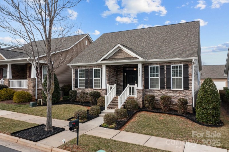 Property image 2 at 18201 Coulter Parkway, Cornelius, NC 28031