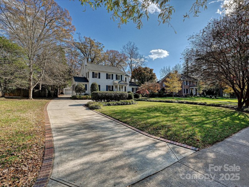 Property image 2 at 2021 S Wendover Road, Charlotte, NC 28211