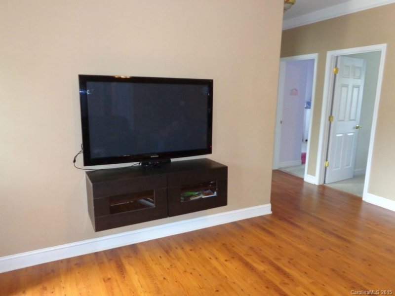 Property image 3 at 1009 Preston Drive, Lowell, NC 28098