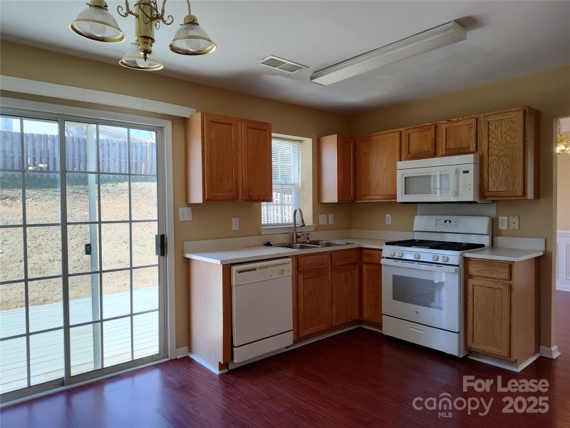 Property image 3 at 9421 Chastain Walk Drive, Charlotte, NC 28216