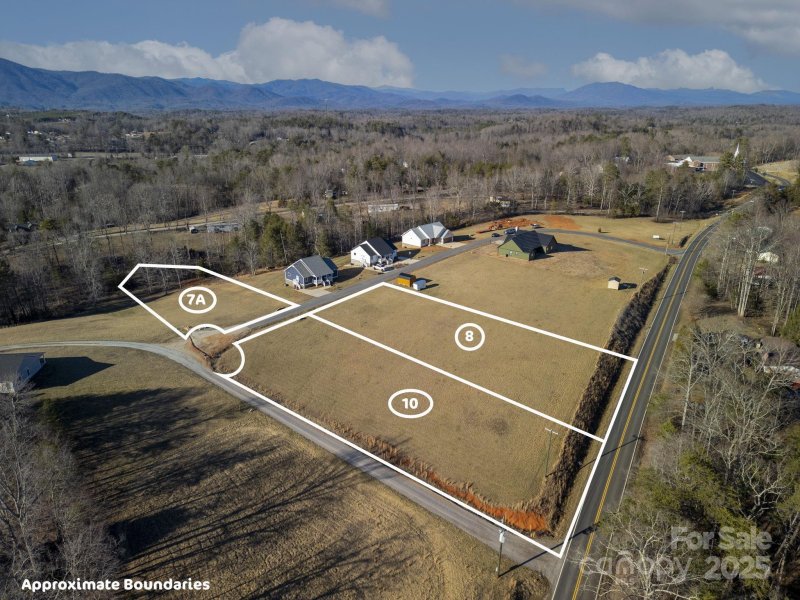 Property image 3 of 81 Grace Estates Drive in Grace Estates, Marion, NC 28752