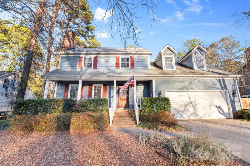 2512 Heathershire Lane