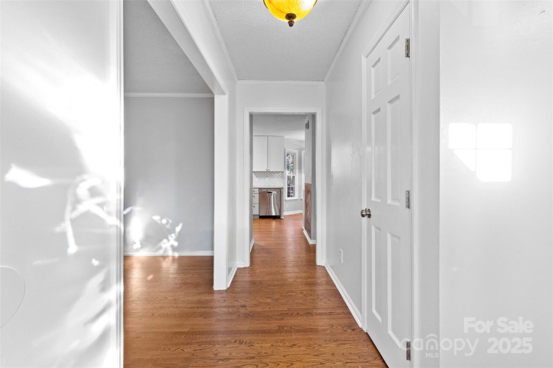 Property image 3 at 2512 Heathershire Lane, Matthews, NC 28105