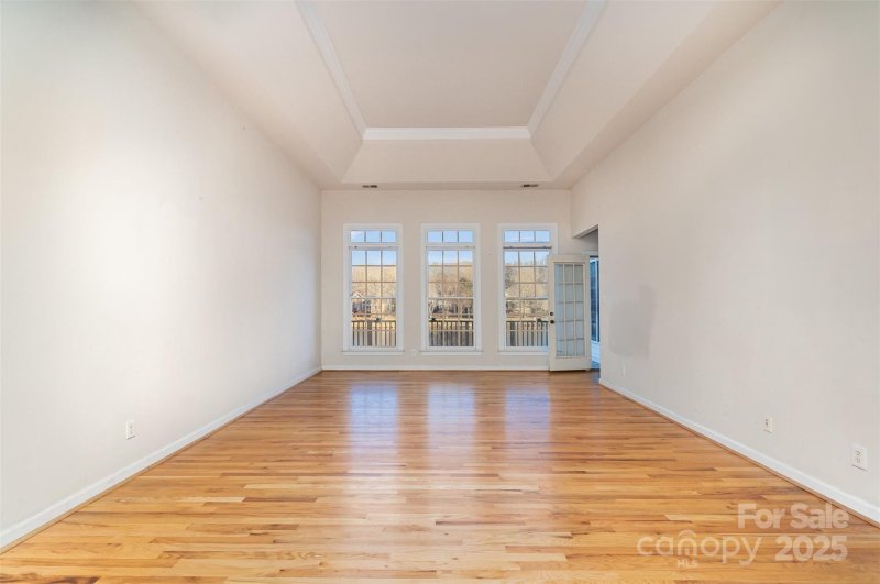 Property image 4 at 4907 Foxbriar Trail, Charlotte, NC 28269