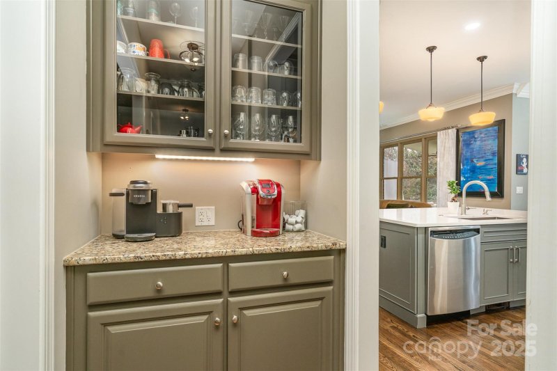 Property image 4 at 9929 Allyson Park Drive, Charlotte, NC 28277