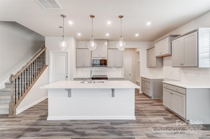 Property image 4 at 4000 Cheyney Park Drive, Charlotte, NC 28269