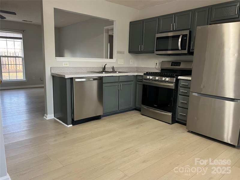 Property image 3 at 8219 Fox Swamp Road, Charlotte, NC 28215